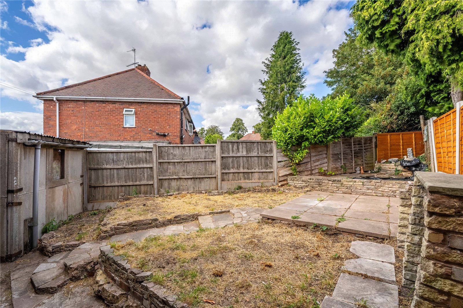 Clare Road, Low Hill, Wolverhampton, WV10 - DB Roberts