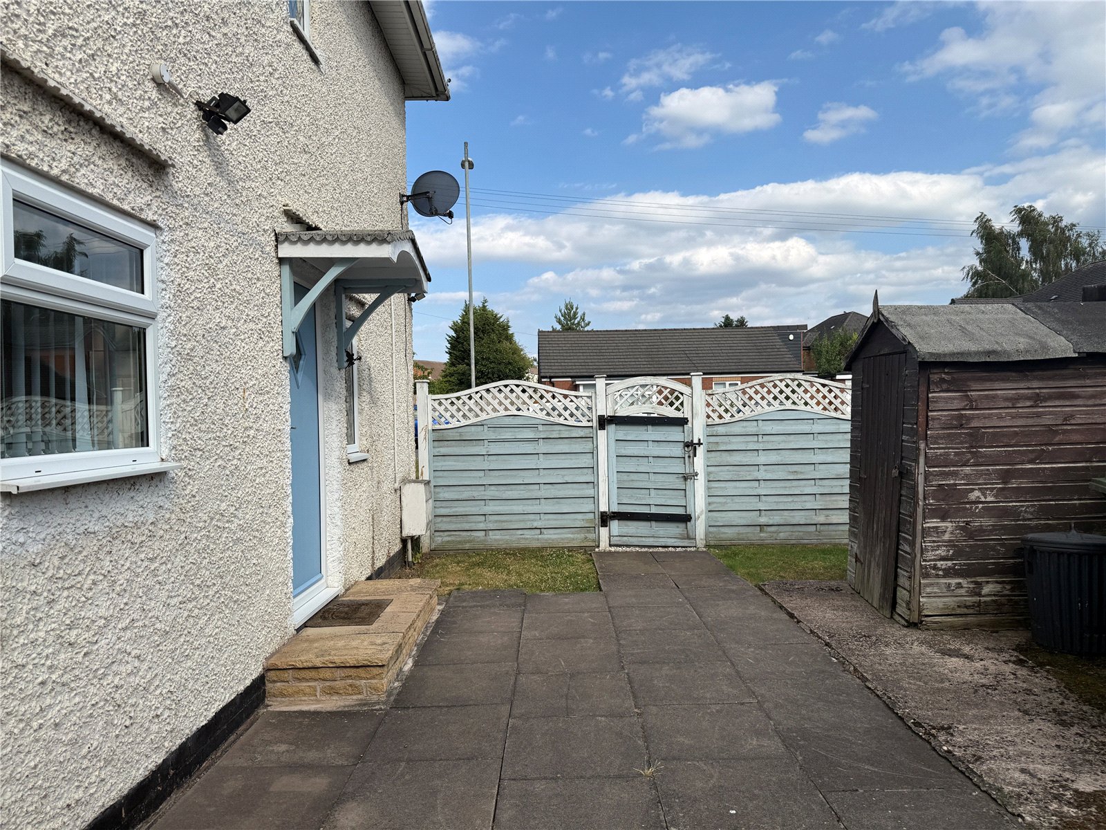 Ellards Drive, Wednesfield, Wolverhampton, WV11 - DB Roberts
