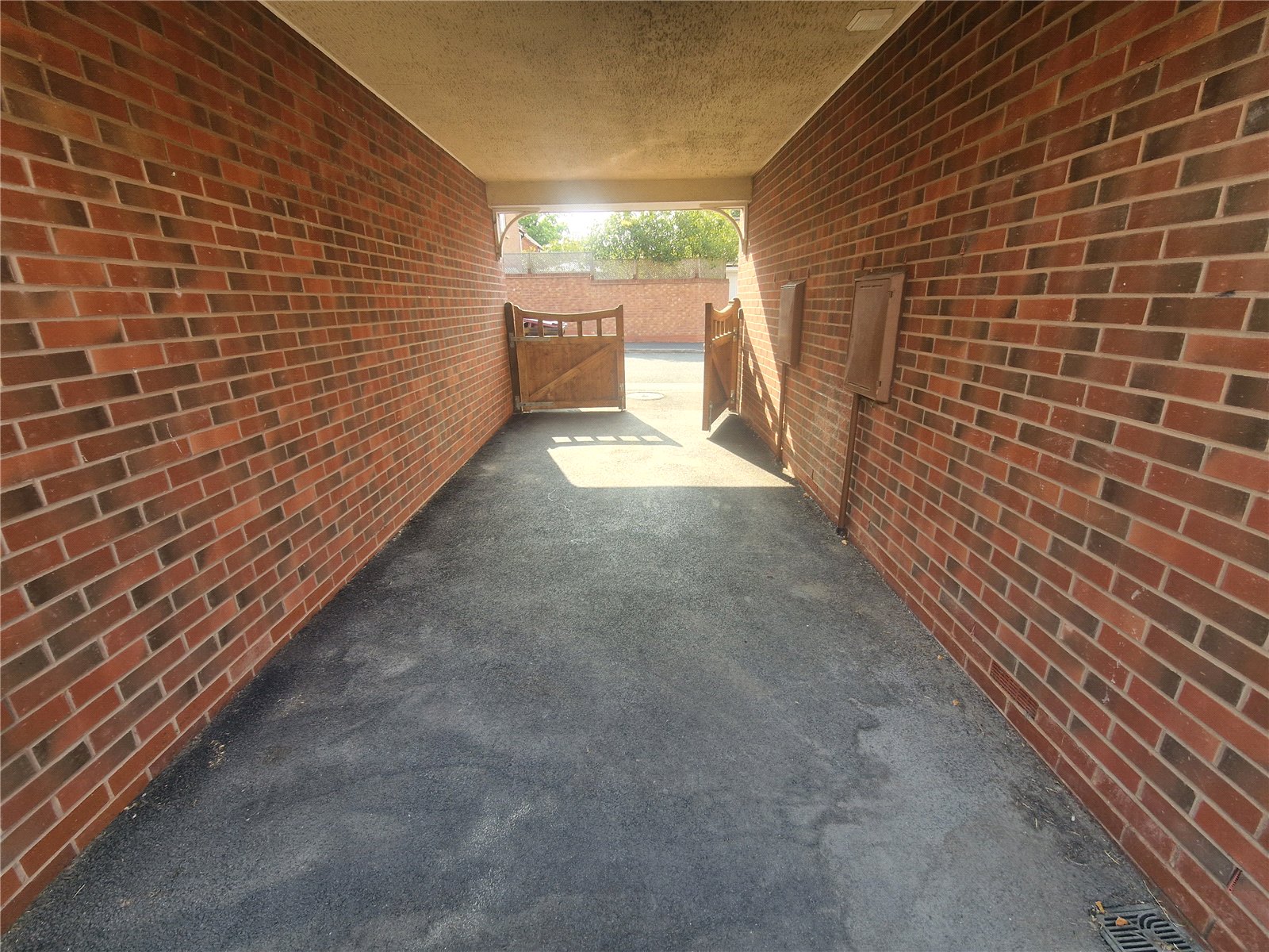 Elmwood Road, Arleston, Telford, TF1 - DB Roberts