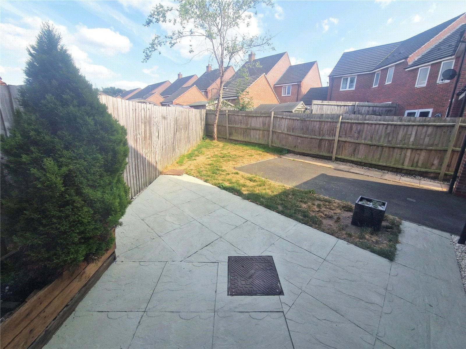 Elmwood Road, Arleston, Telford, TF1 - DB Roberts