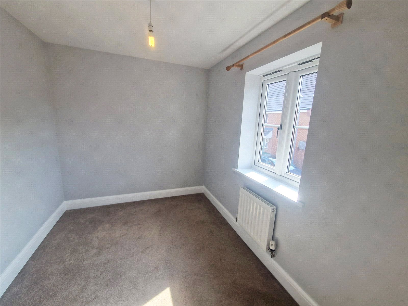 Elmwood Road, Arleston, Telford, TF1 - DB Roberts