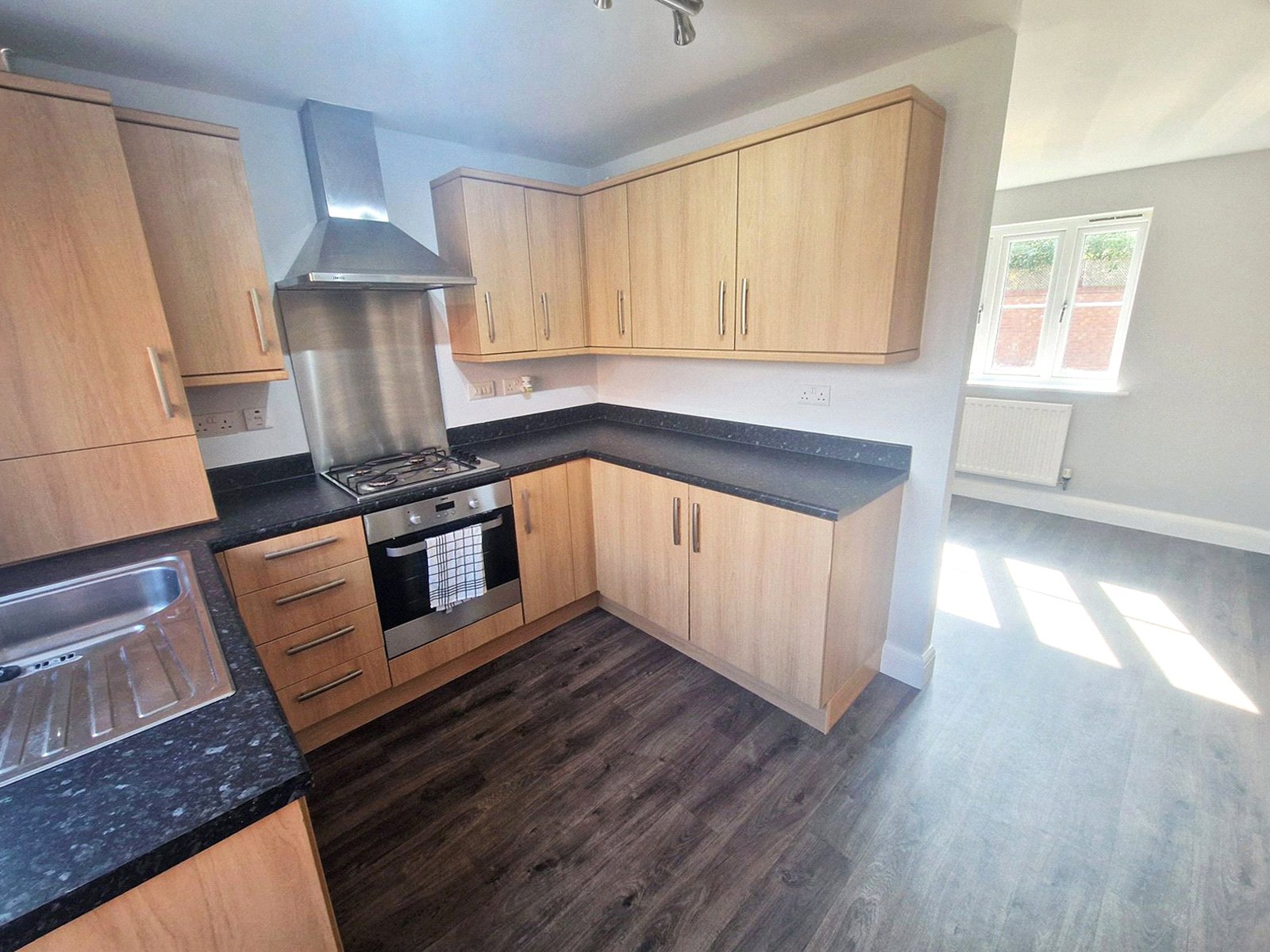 Elmwood Road, Arleston, Telford, TF1 - DB Roberts