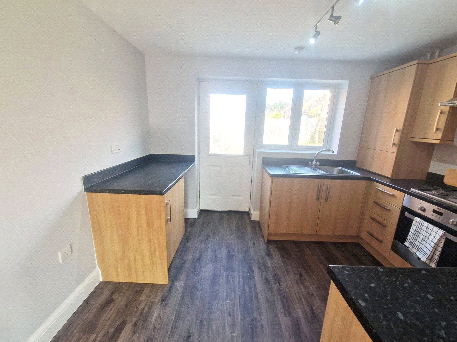 Elmwood Road, Arleston, Telford, TF1 - DB Roberts