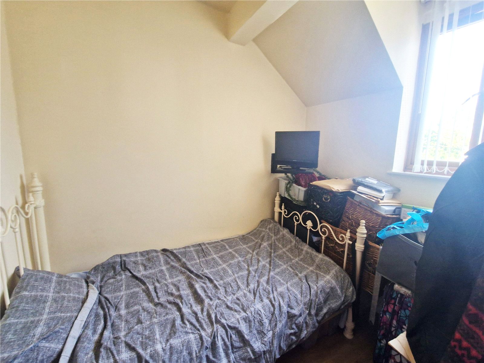 Hadley Road, Oakengates, Telford, TF2 - DB Roberts