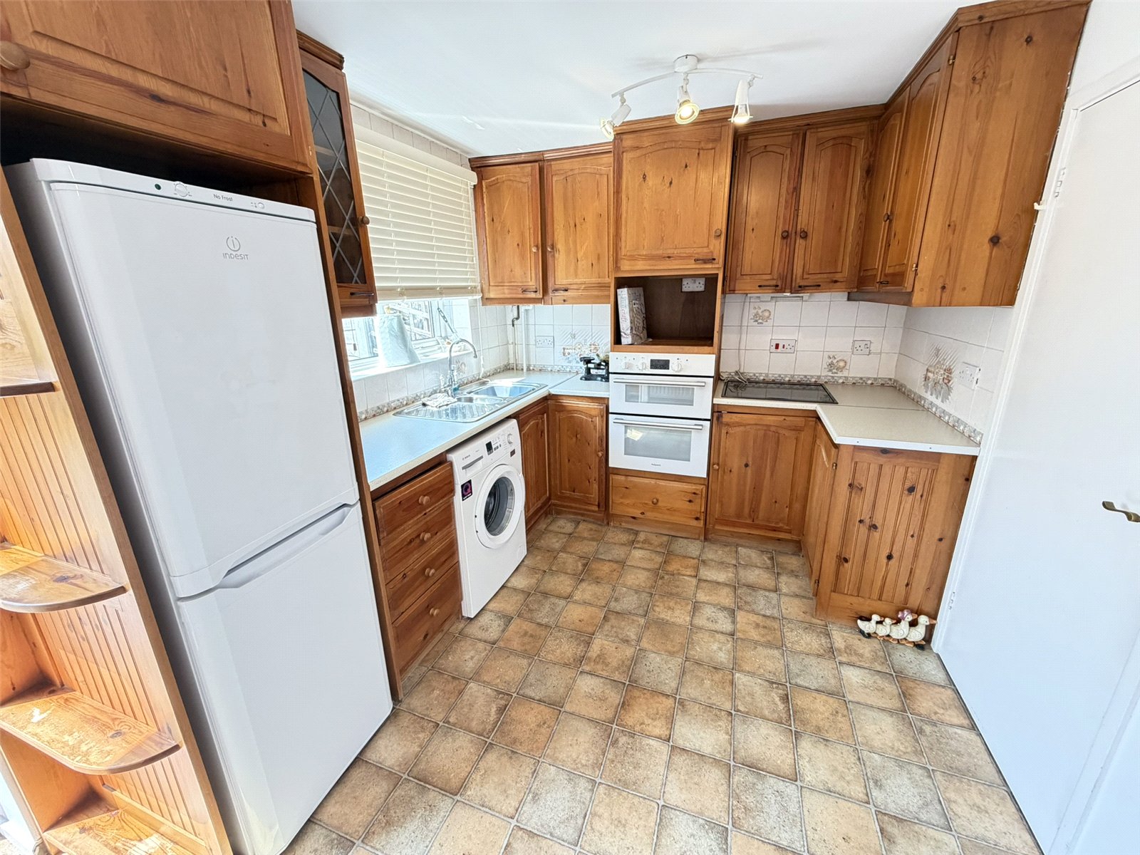 Gittens Drive, Aqueduct, Telford, TF4 - DB Roberts