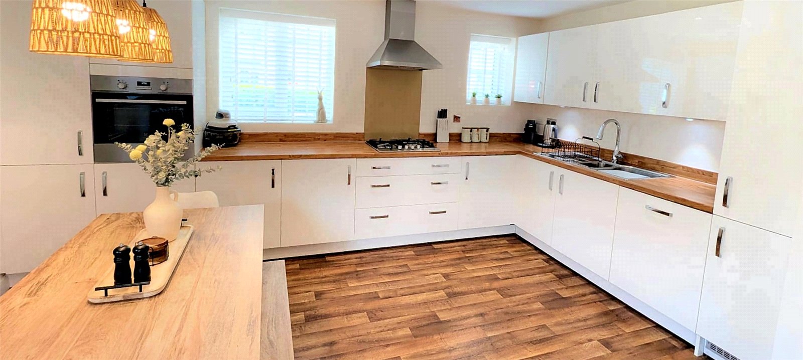 Wrekin Dove Close, Bowbrook, Shrewsbury, SY5 - DB Roberts