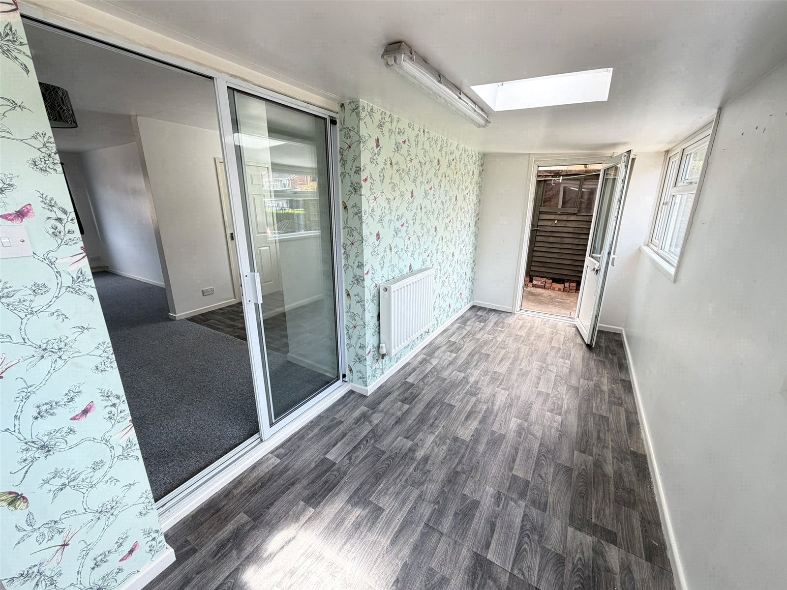 Teagues Crescent, Trench, Telford, TF2 - DB Roberts