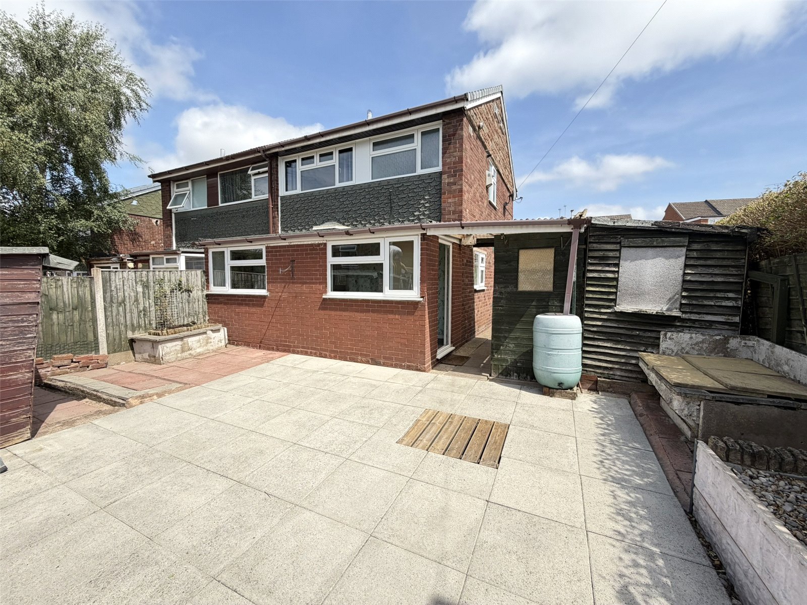 Teagues Crescent, Trench, Telford, TF2 - DB Roberts