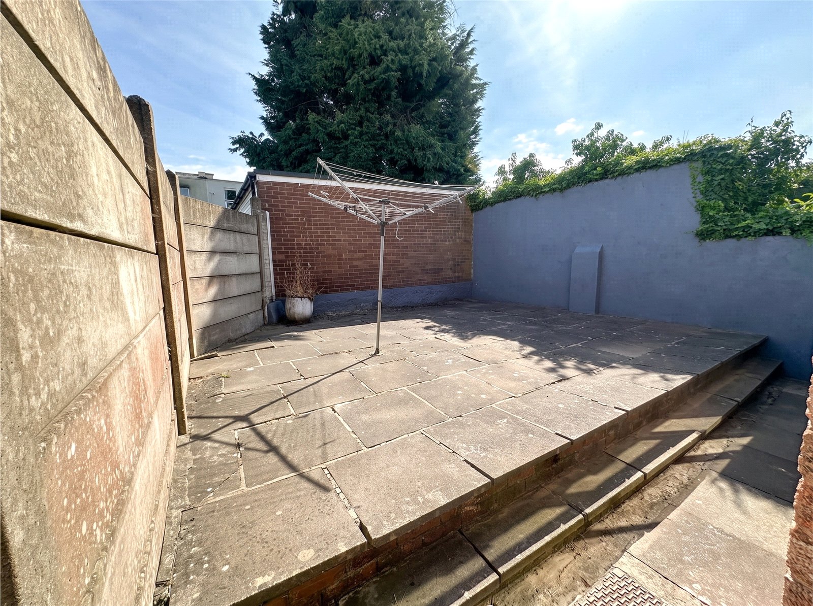 Chetwynd Road, Blakenhall, Wolverhampton, WV2 - DB Roberts