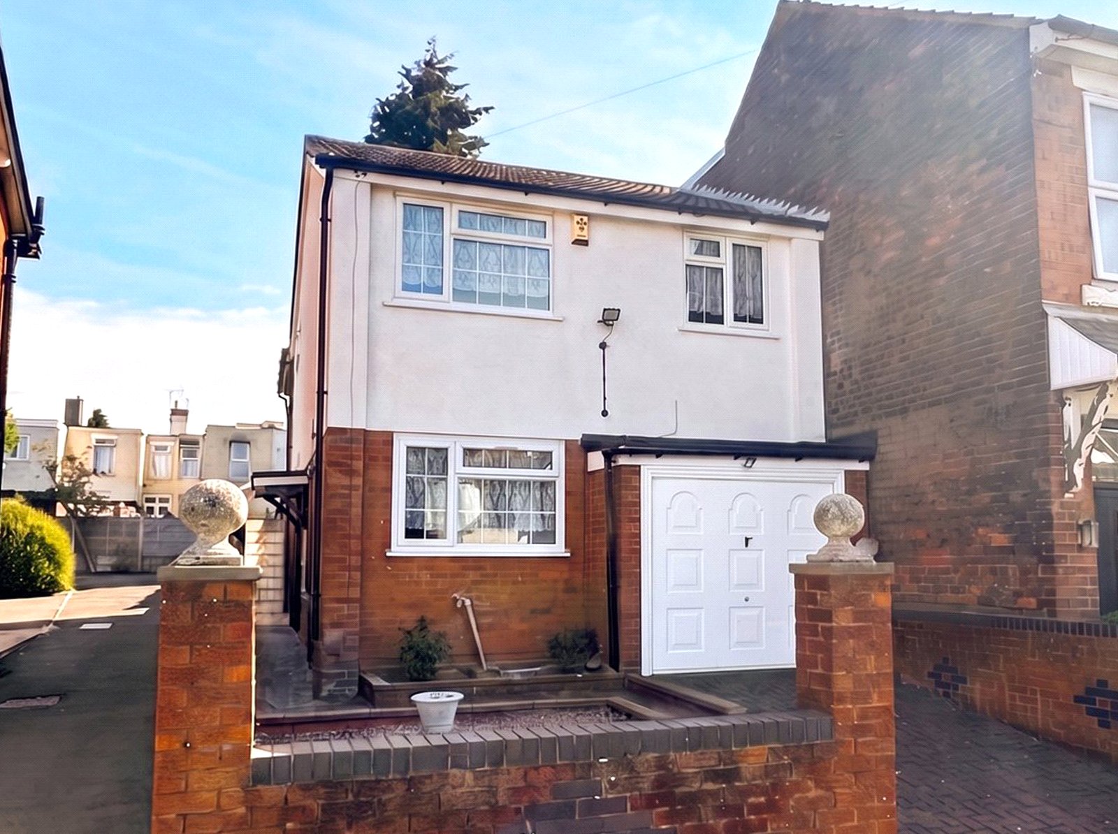Chetwynd Road, Blakenhall, Wolverhampton, WV2 - DB Roberts