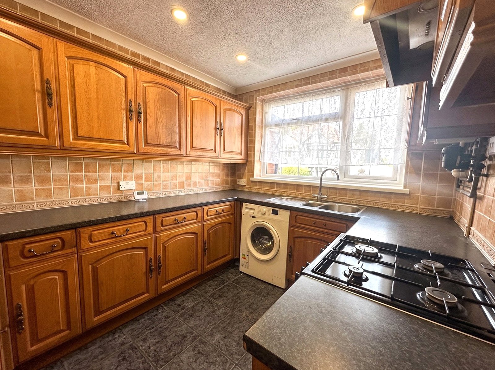 Chetwynd Road, Blakenhall, Wolverhampton, WV2 - DB Roberts