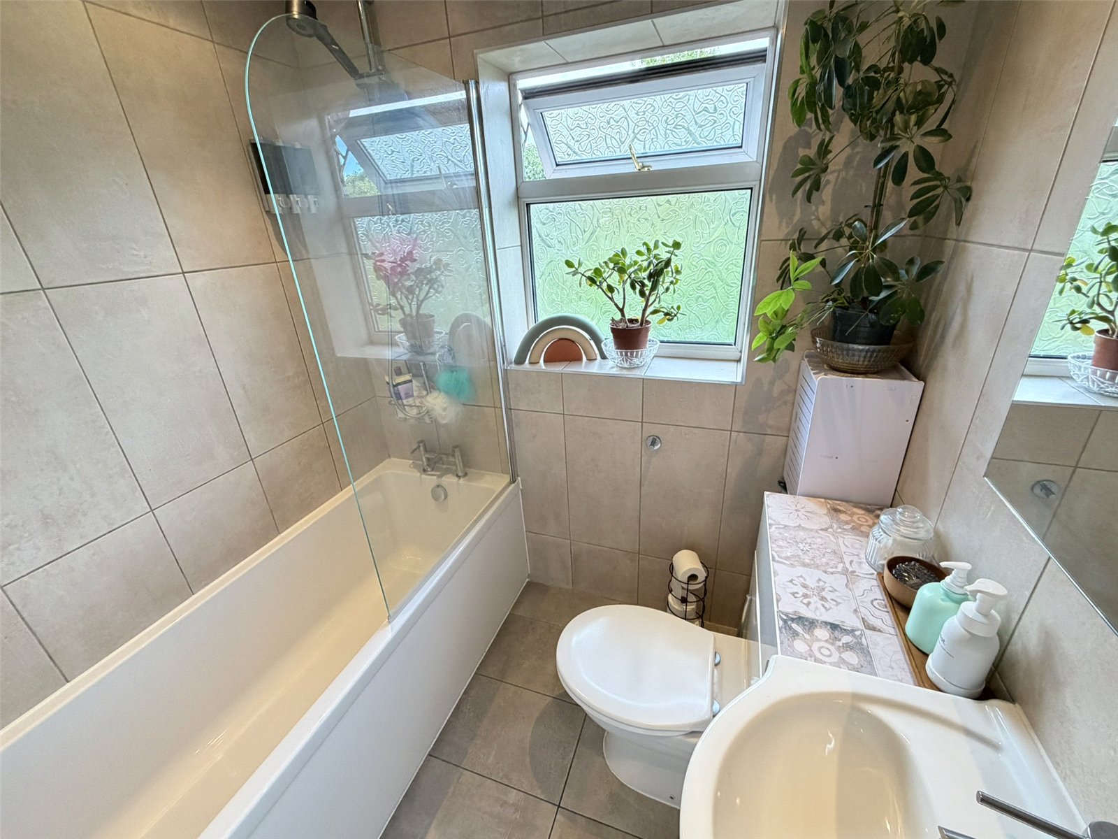 Guinea Close, Oakengates, Telford, TF2 - DB Roberts