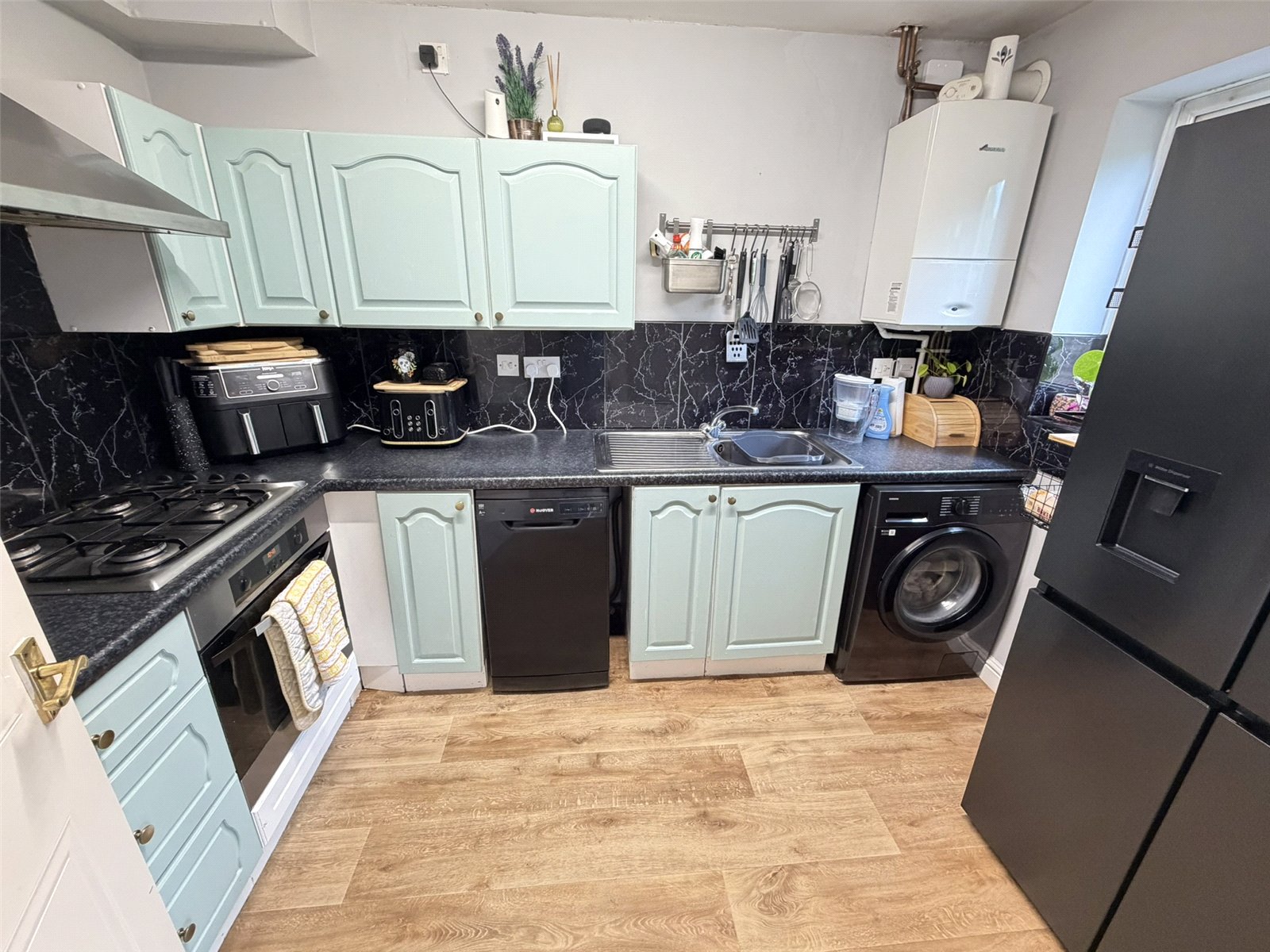 Guinea Close, Oakengates, Telford, TF2 - DB Roberts