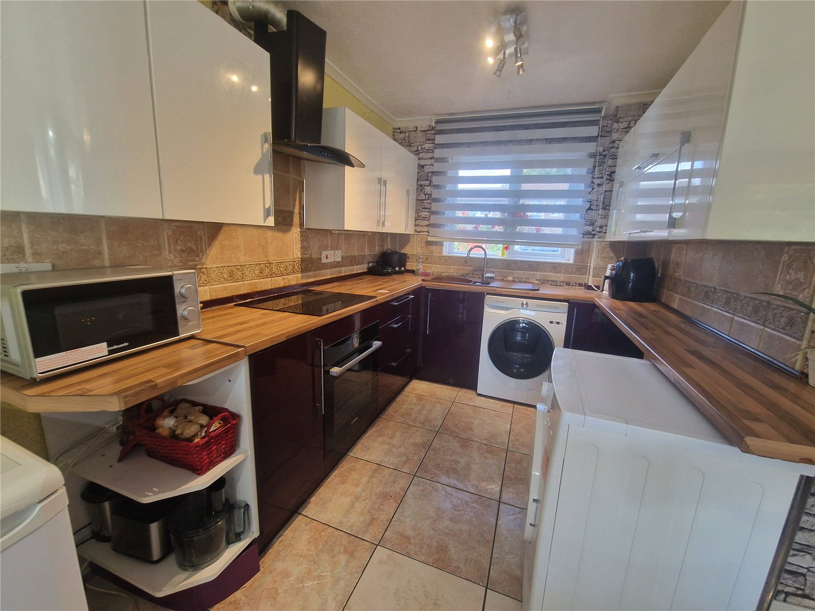 St. Davids Close, Malinslee, Telford, TF4 - DB Roberts