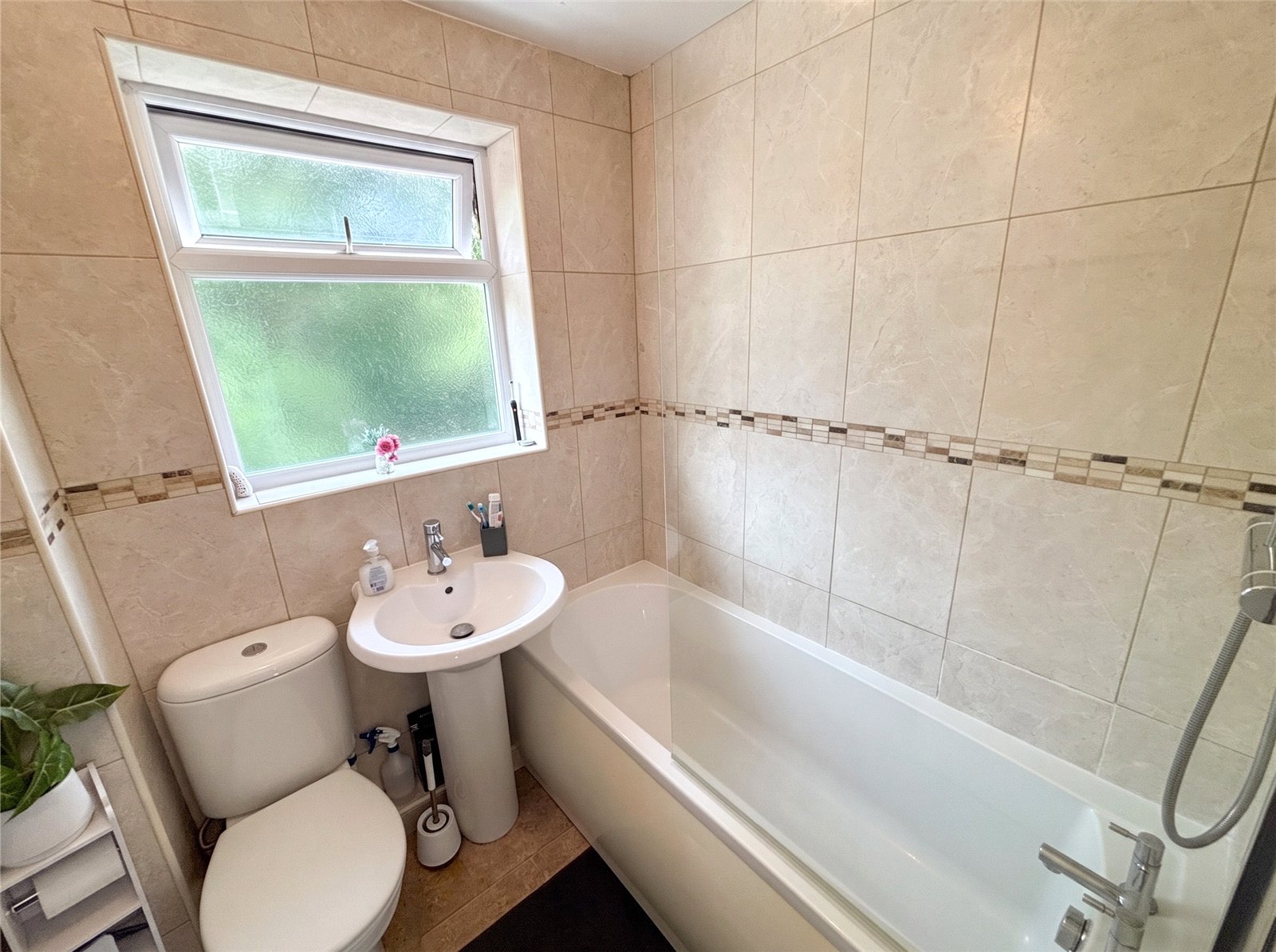 Earls Drive, Aqueduct, Telford, TF4 - DB Roberts