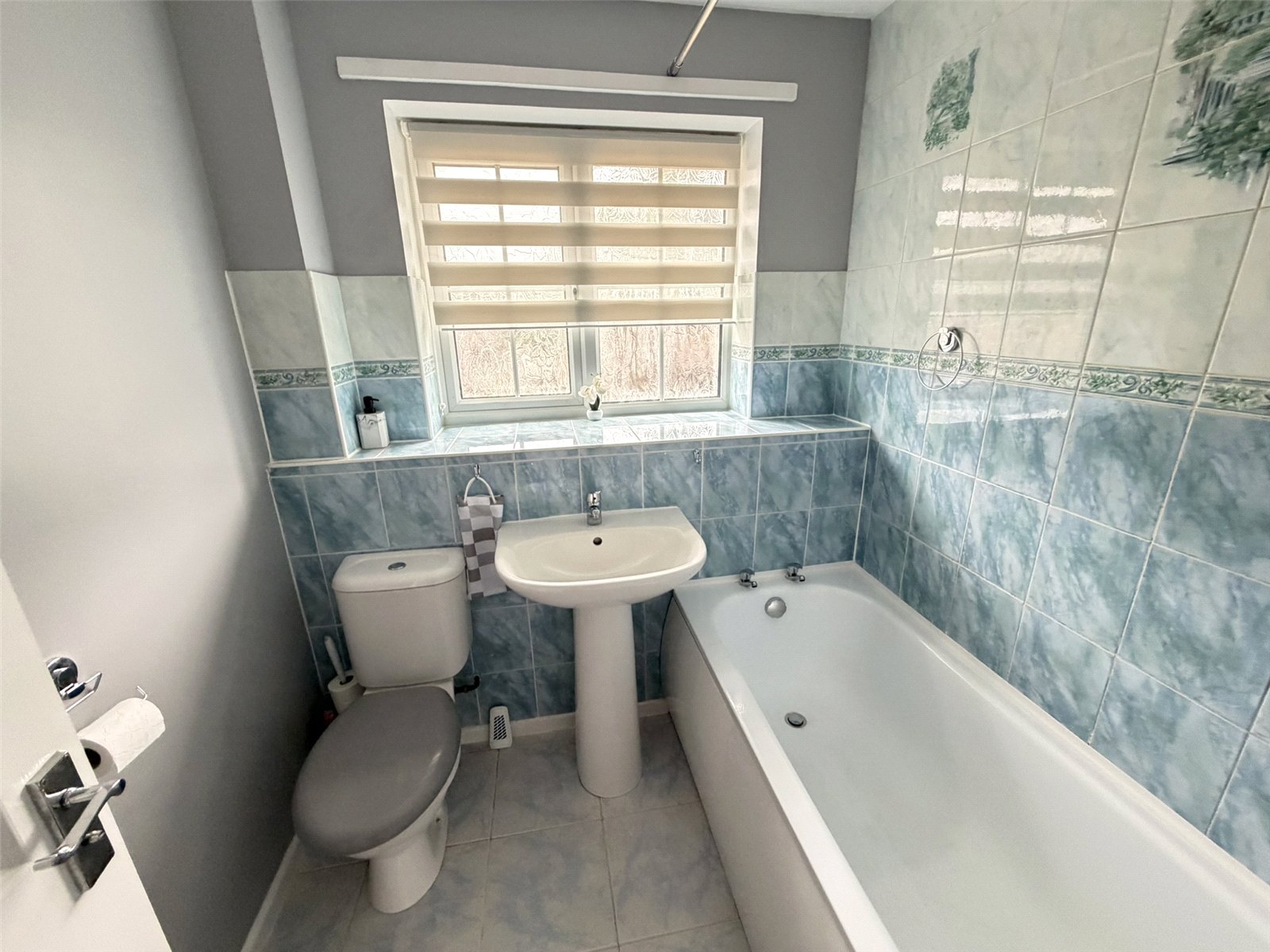 Crowdale Road, Shawbirch, Telford, TF5 - DB Roberts