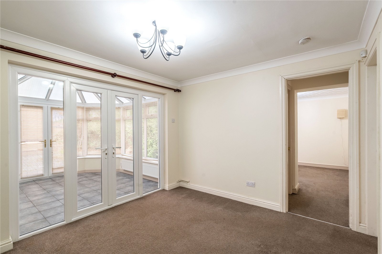 Derwent Drive, Priorslee, Telford, TF2 - DB Roberts