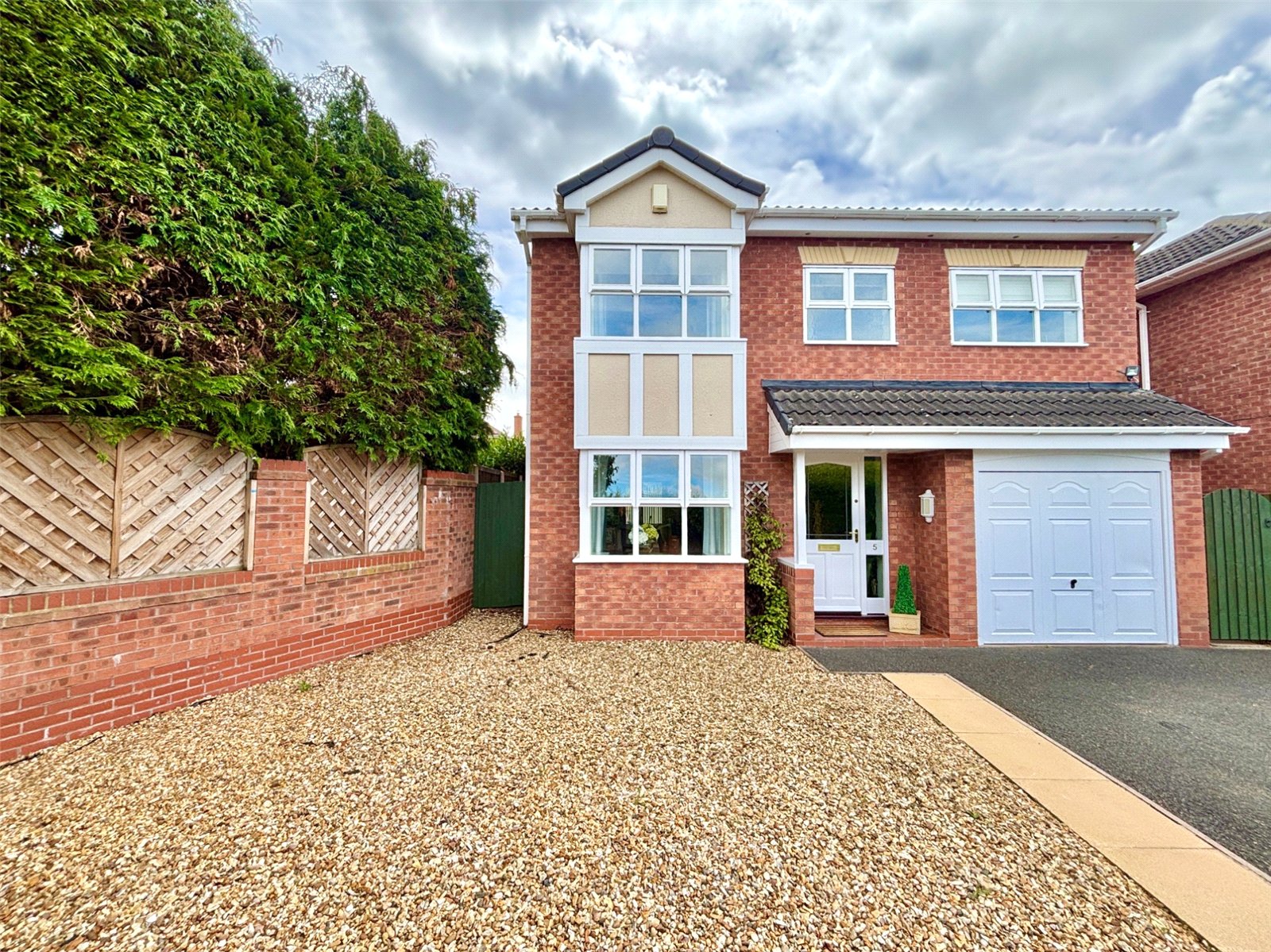 Gainsborough Way, Shawbirch, Telford, TF5 - DB Roberts