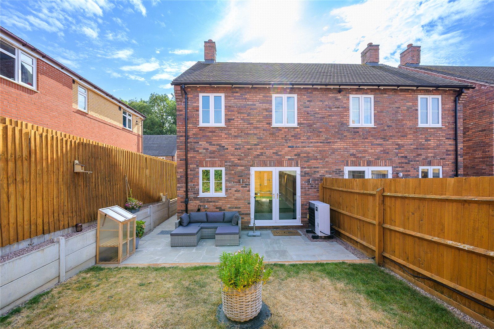 Alver Court, Madeley, Telford, TF7 - DB Roberts