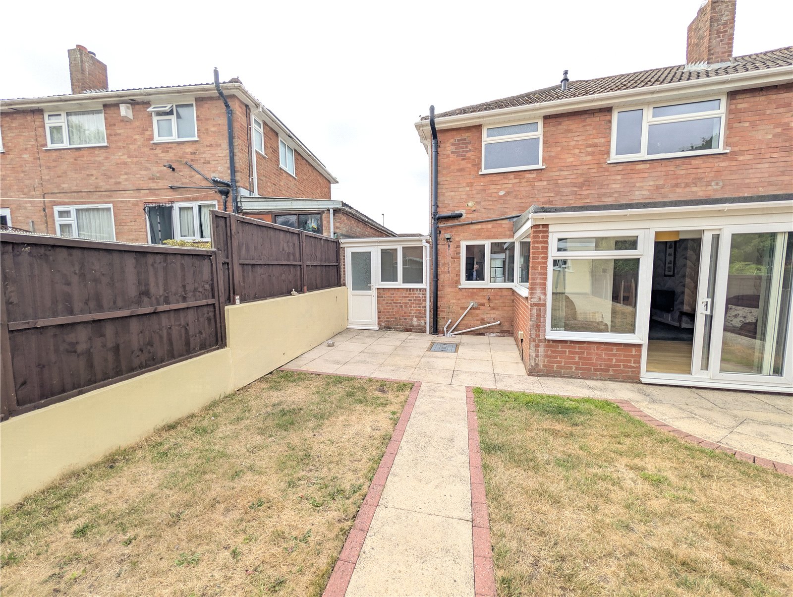 Fountain Drive, St. Georges, Telford, TF2 - DB Roberts