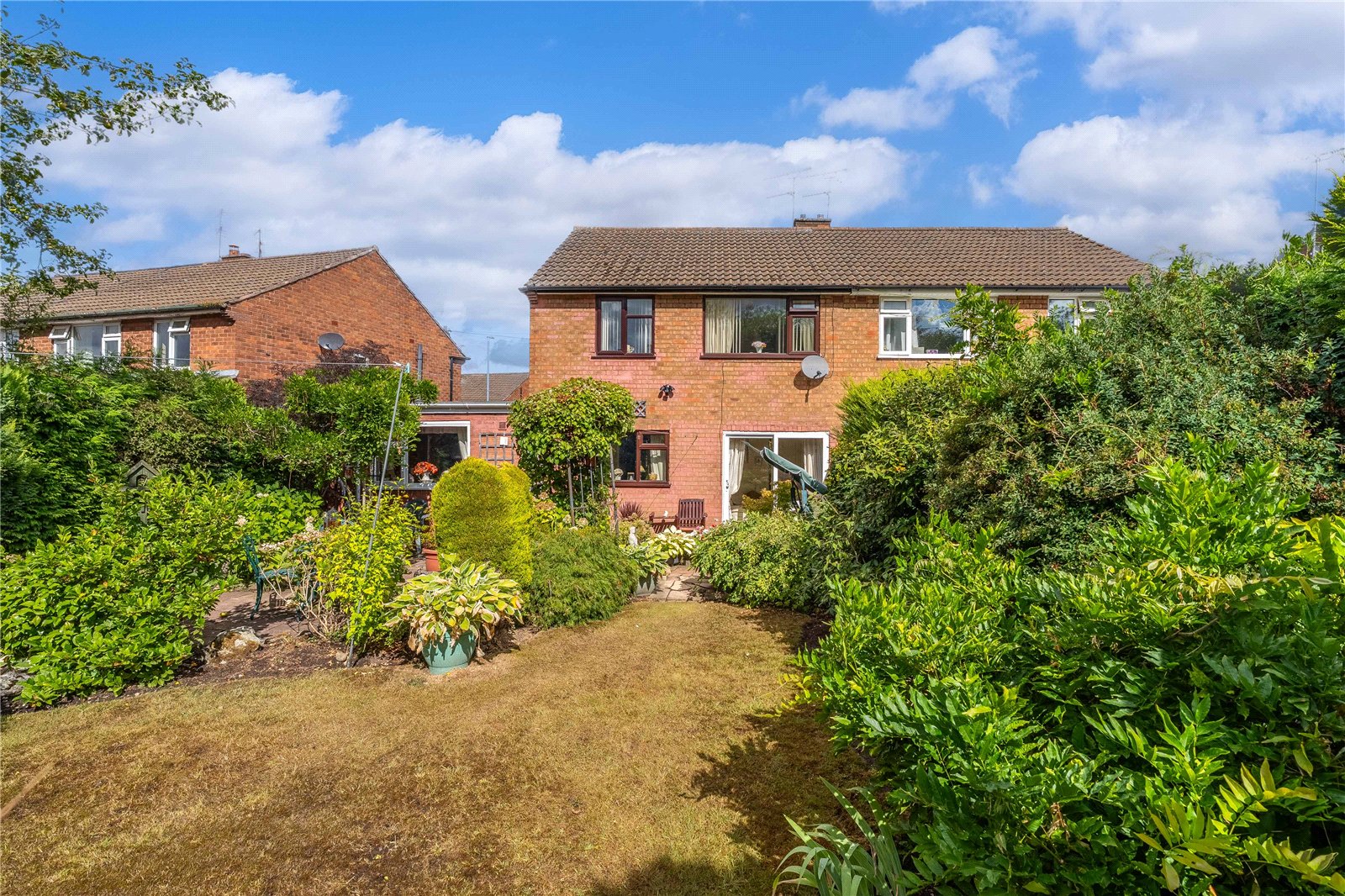 Milldale Crescent, Fordhouses, Wolverhampton, WV10 - DB Roberts
