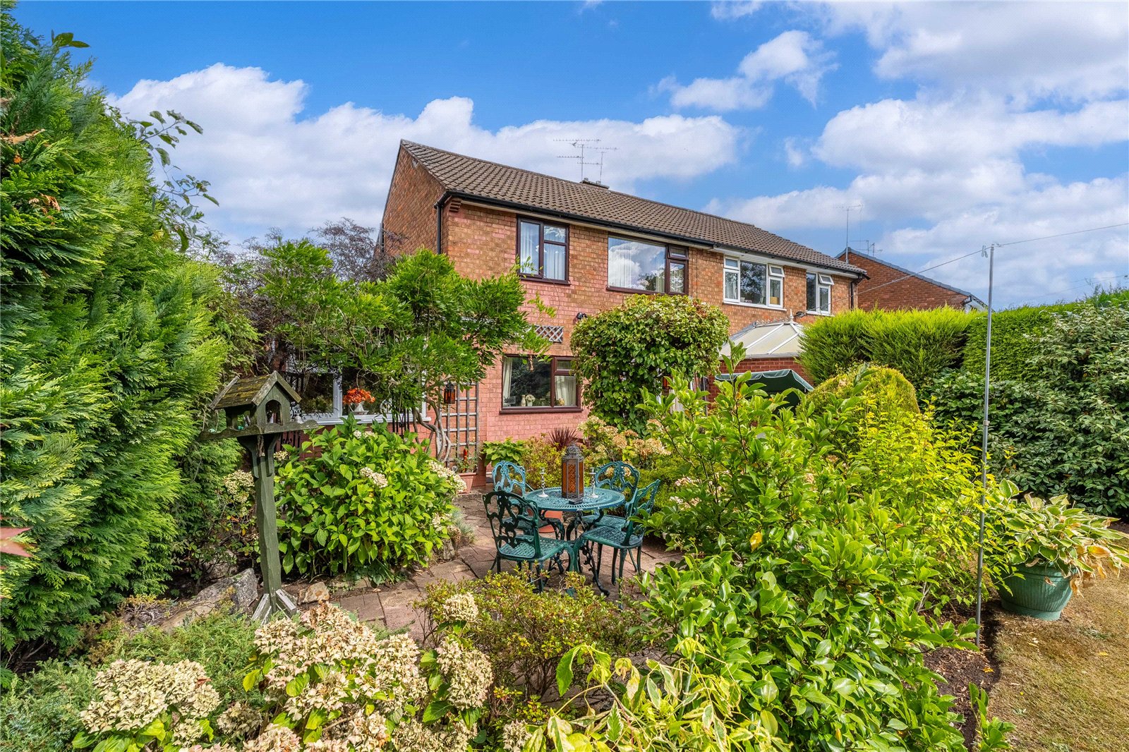 Milldale Crescent, Fordhouses, Wolverhampton, WV10 - DB Roberts