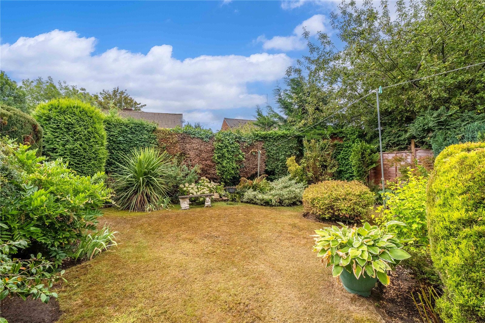 Milldale Crescent, Fordhouses, Wolverhampton, WV10 - DB Roberts