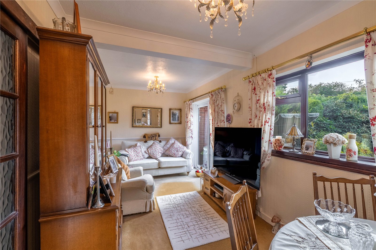 Milldale Crescent, Fordhouses, Wolverhampton, WV10 - DB Roberts