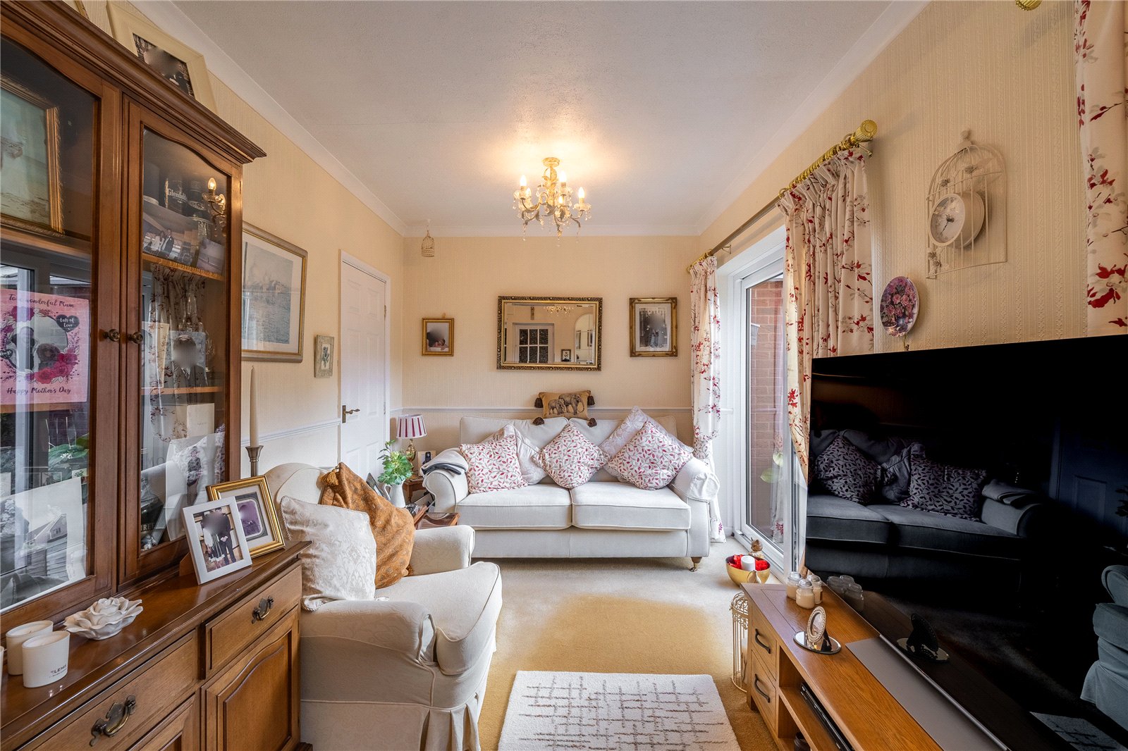 Milldale Crescent, Fordhouses, Wolverhampton, WV10 - DB Roberts