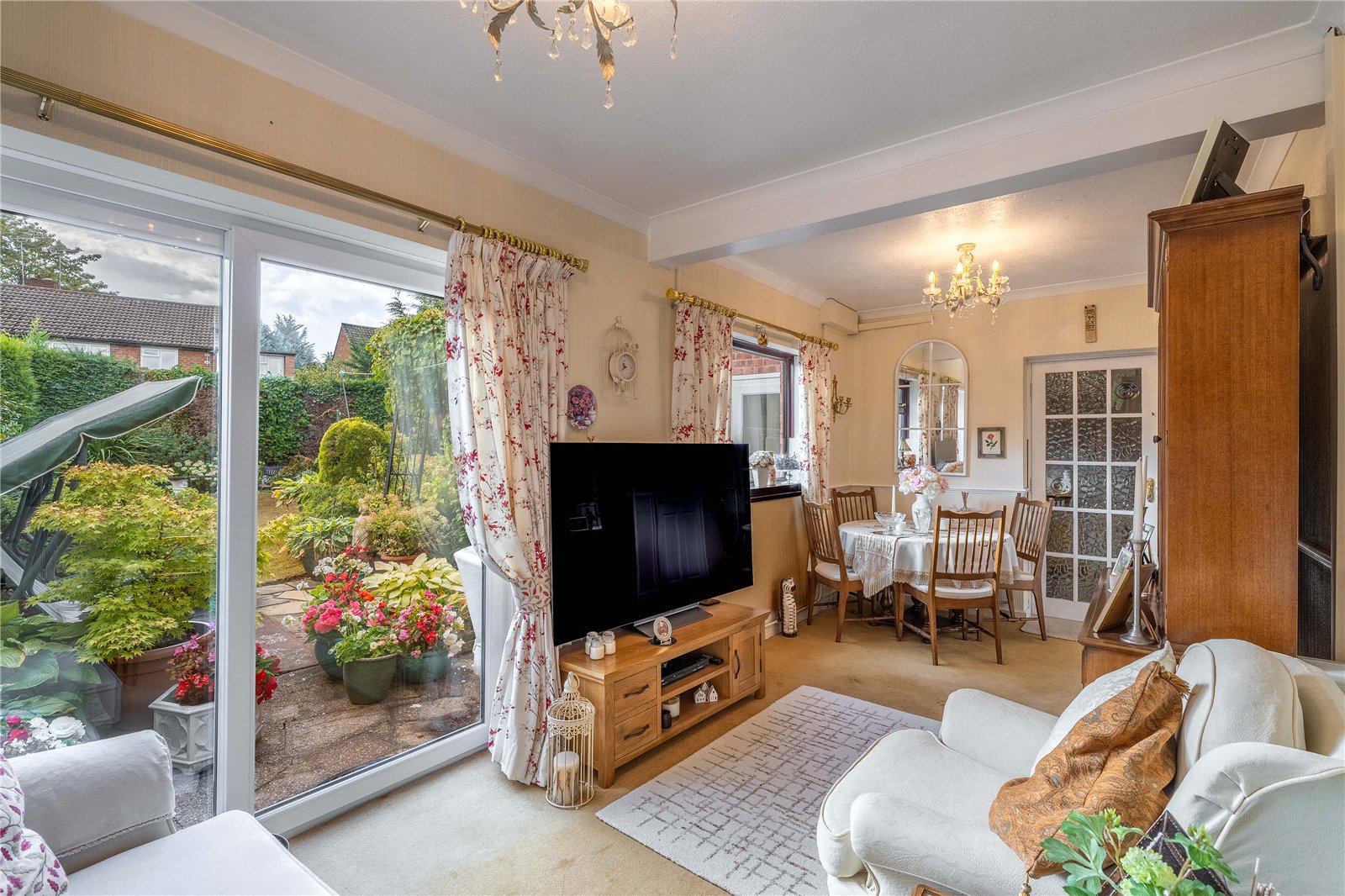 Milldale Crescent, Fordhouses, Wolverhampton, WV10 - DB Roberts