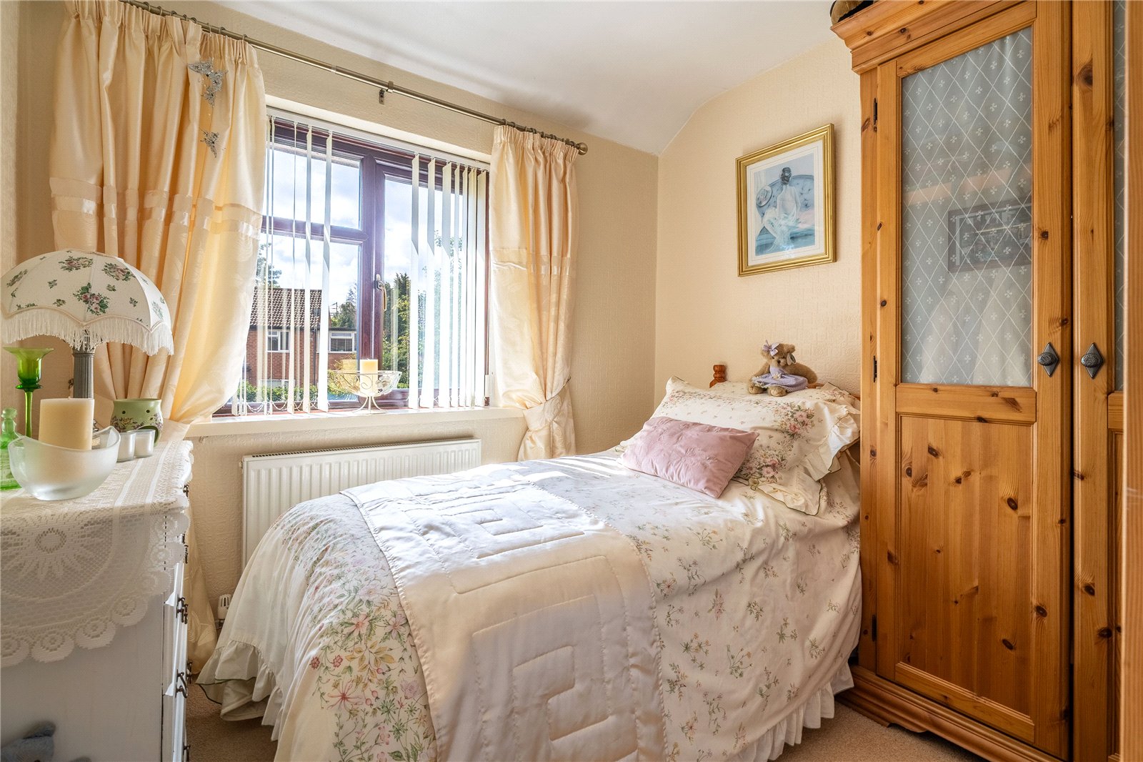 Milldale Crescent, Fordhouses, Wolverhampton, WV10 - DB Roberts