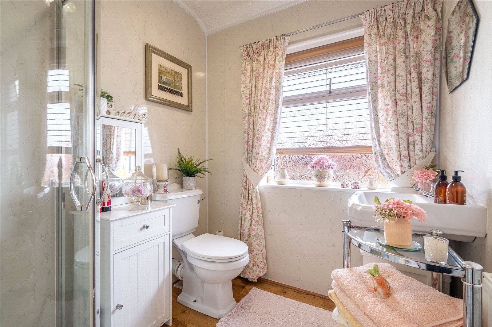 Milldale Crescent, Fordhouses, Wolverhampton, WV10 - DB Roberts