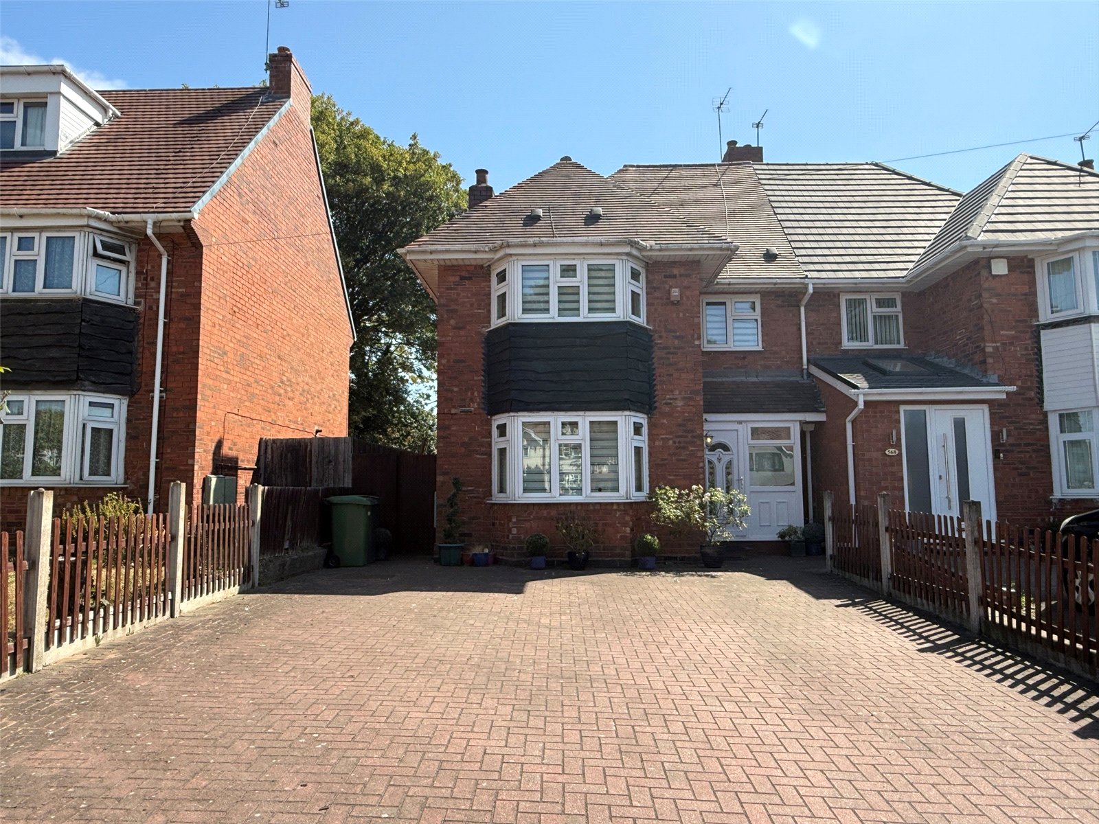 Stafford Road, Oxley, Wolverhampton, WV10 - DB Roberts