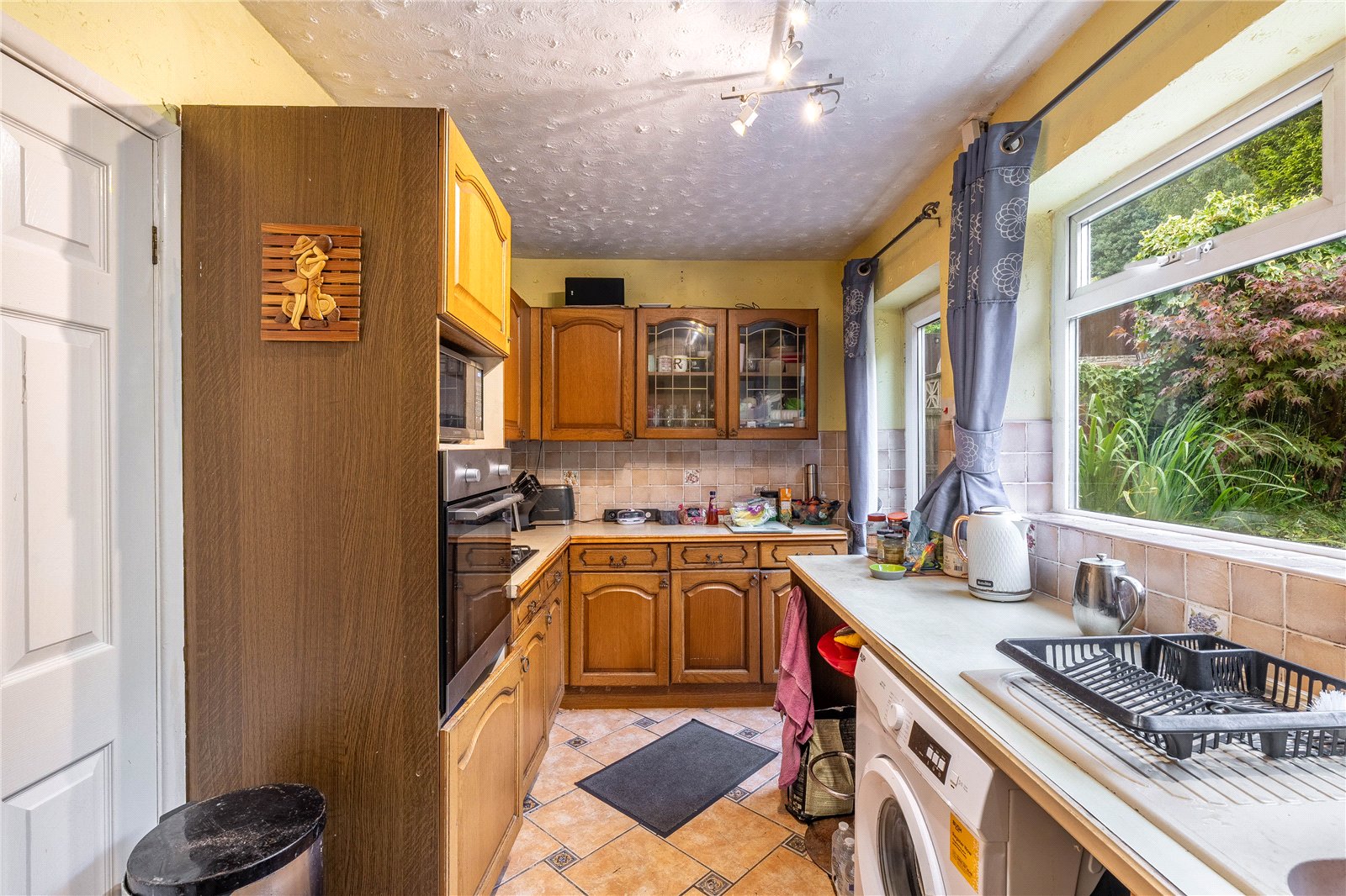 Camberley Crescent, Ettingshall, Wolverhampton, WV4 - DB Roberts
