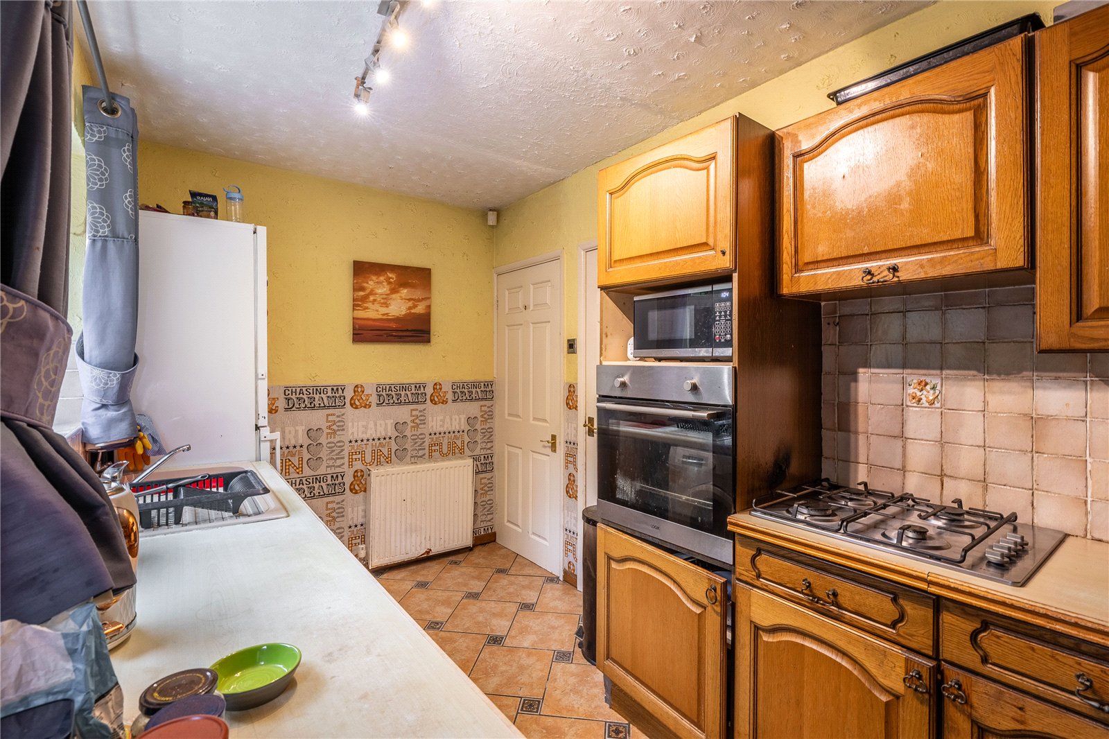 Camberley Crescent, Ettingshall, Wolverhampton, WV4 - DB Roberts