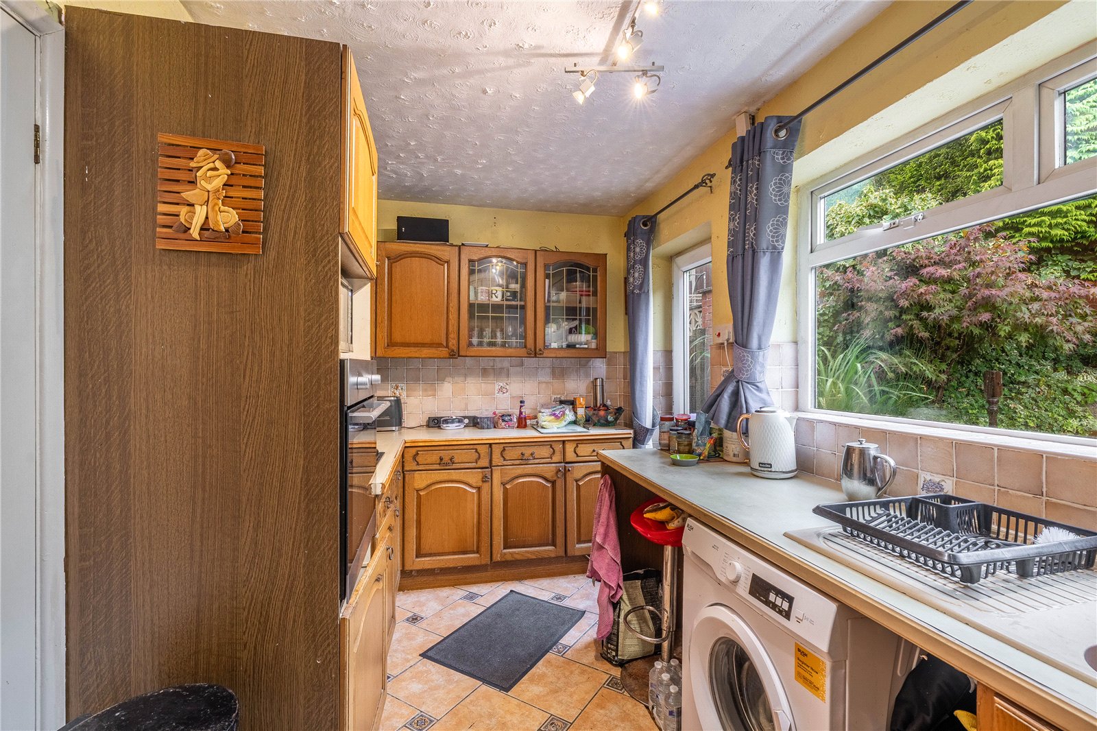 Camberley Crescent, Ettingshall, Wolverhampton, WV4 - DB Roberts