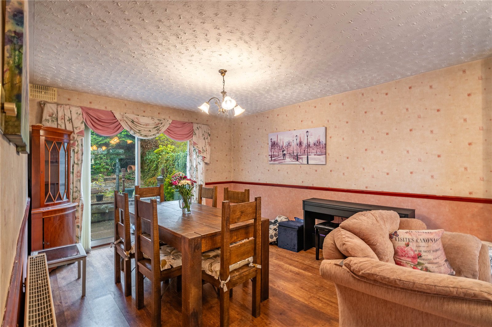 Camberley Crescent, Ettingshall, Wolverhampton, WV4 - DB Roberts