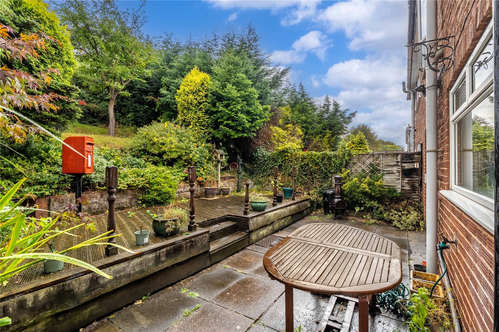 Camberley Crescent, Ettingshall, Wolverhampton, WV4 - DB Roberts