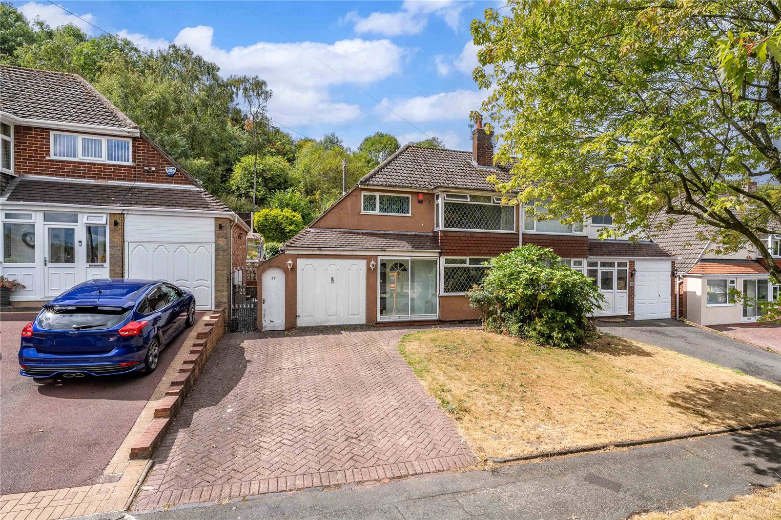 Camberley Crescent, Ettingshall, Wolverhampton, WV4 - DB Roberts