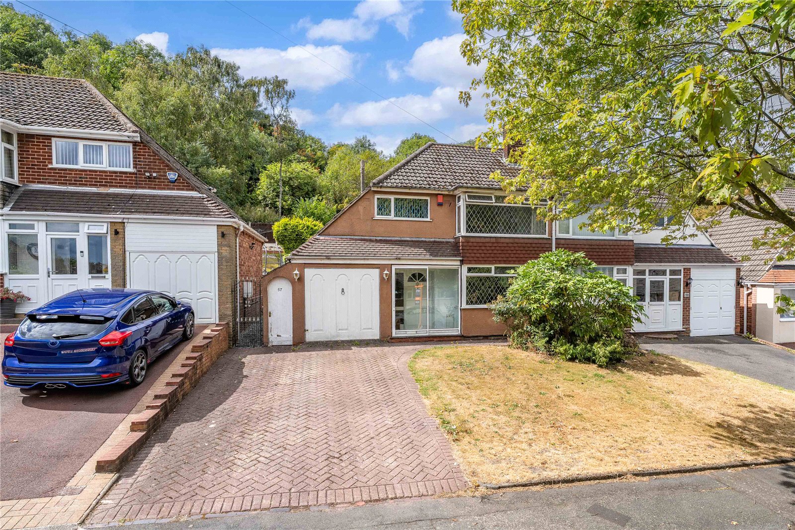 Camberley Crescent, Ettingshall, Wolverhampton, WV4 - DB Roberts