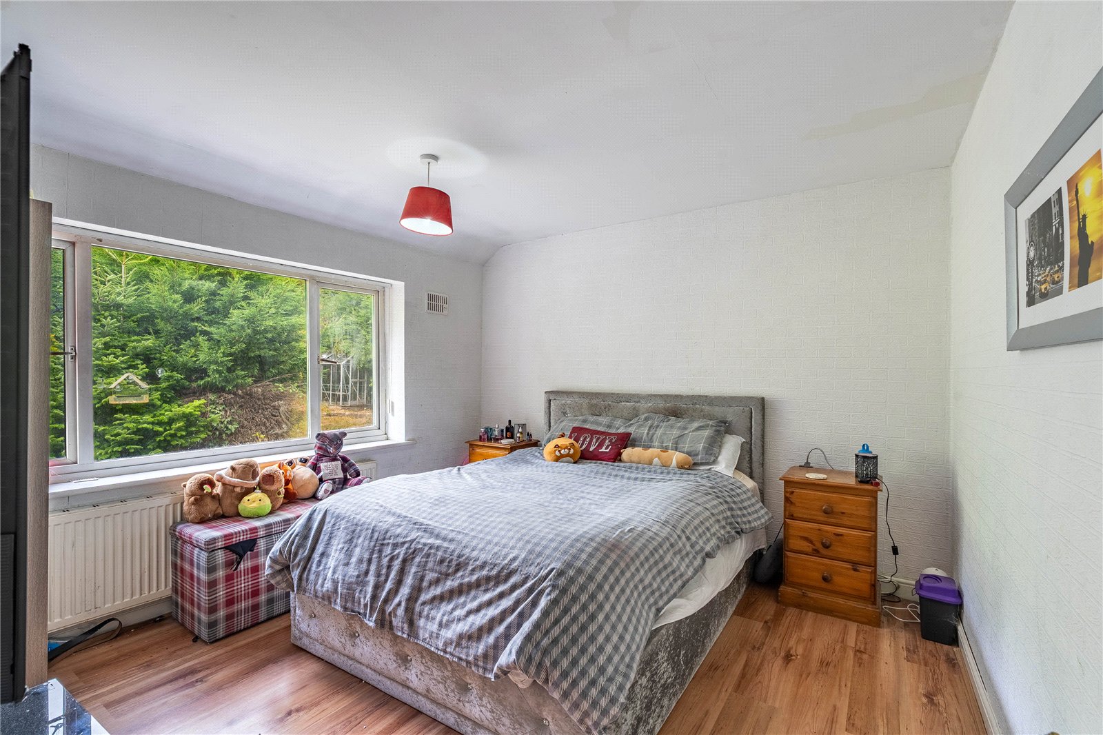 Camberley Crescent, Ettingshall, Wolverhampton, WV4 - DB Roberts