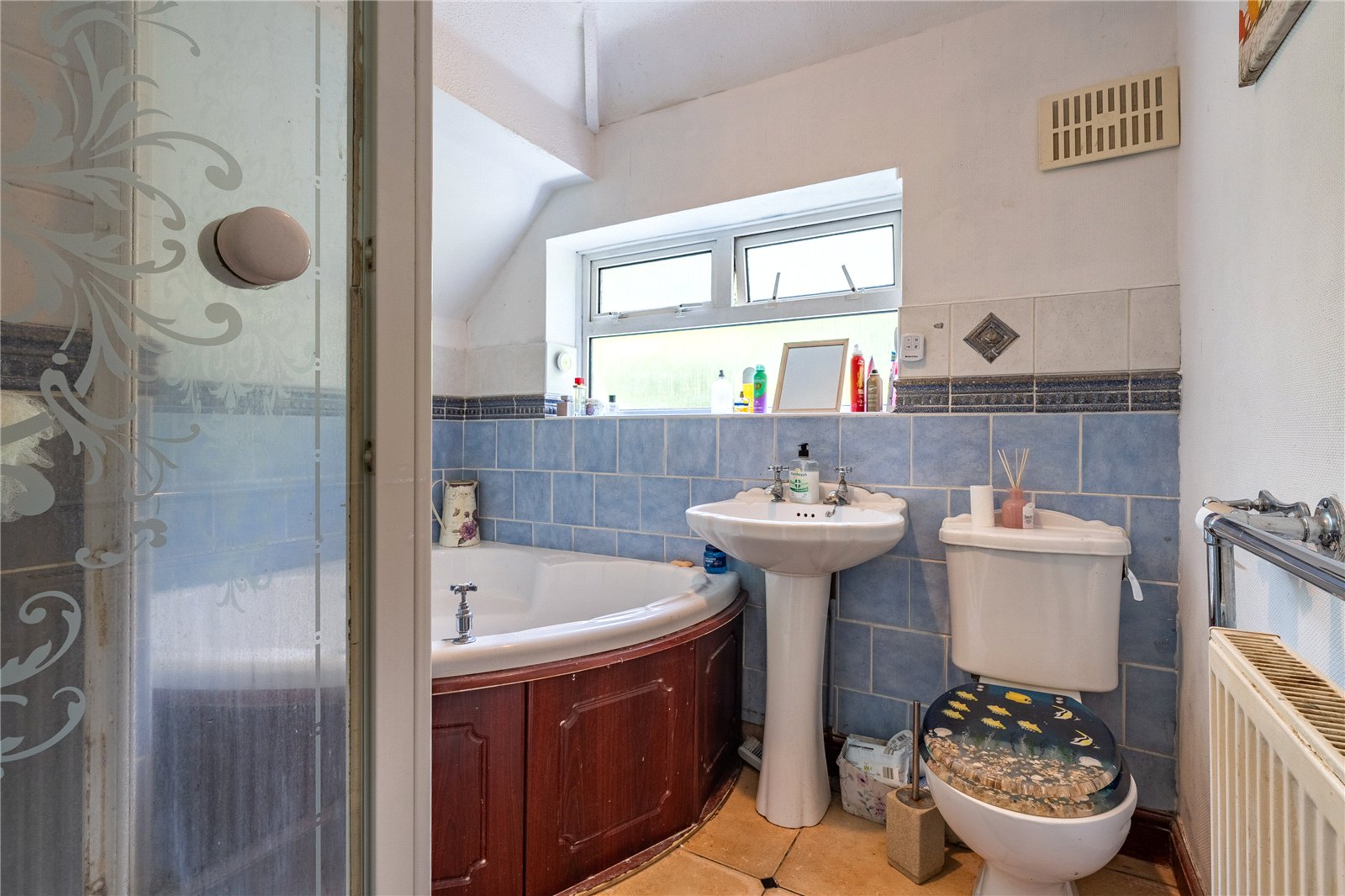 Camberley Crescent, Ettingshall, Wolverhampton, WV4 - DB Roberts