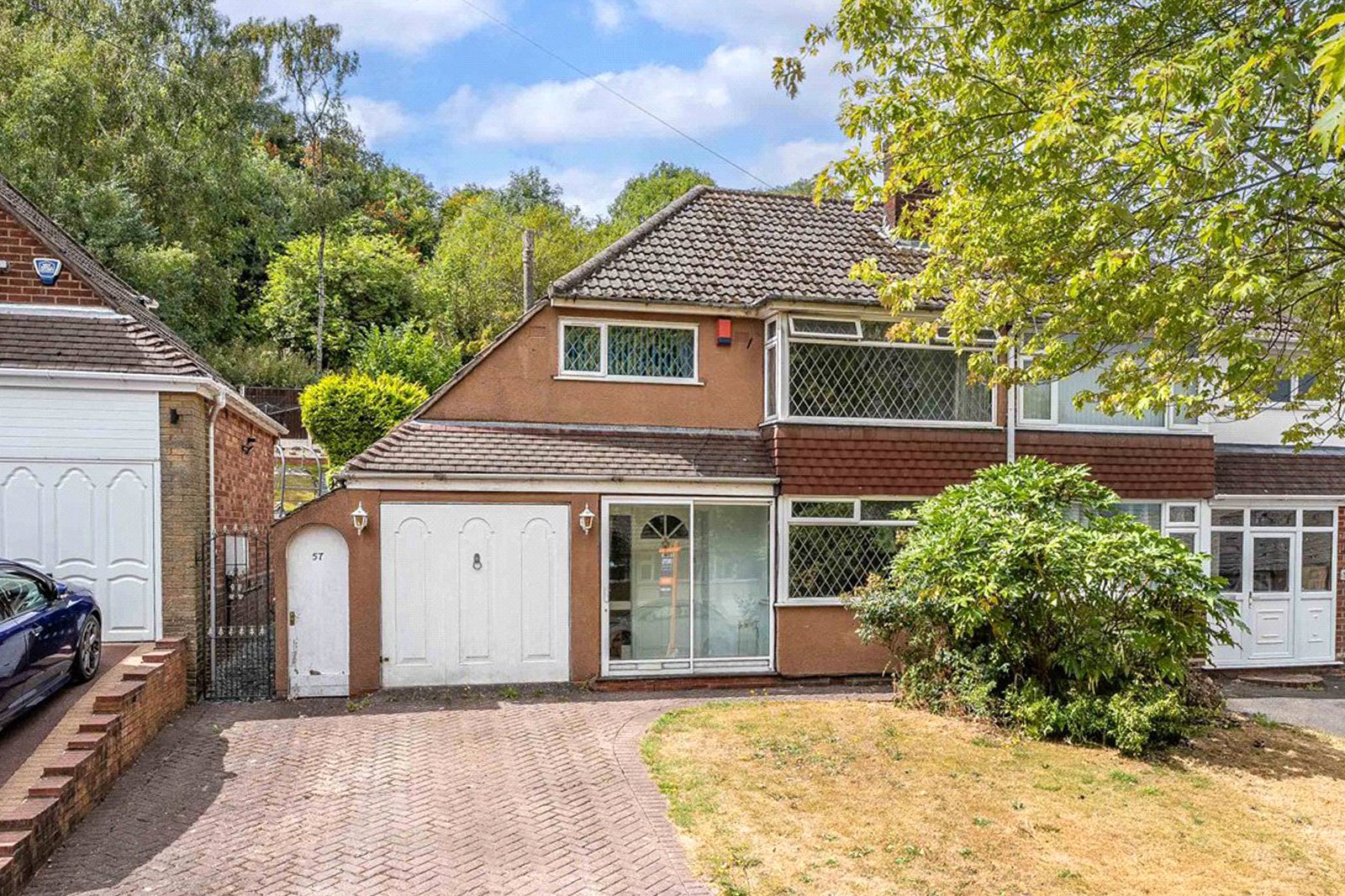 Camberley Crescent, Ettingshall, Wolverhampton, WV4 - DB Roberts