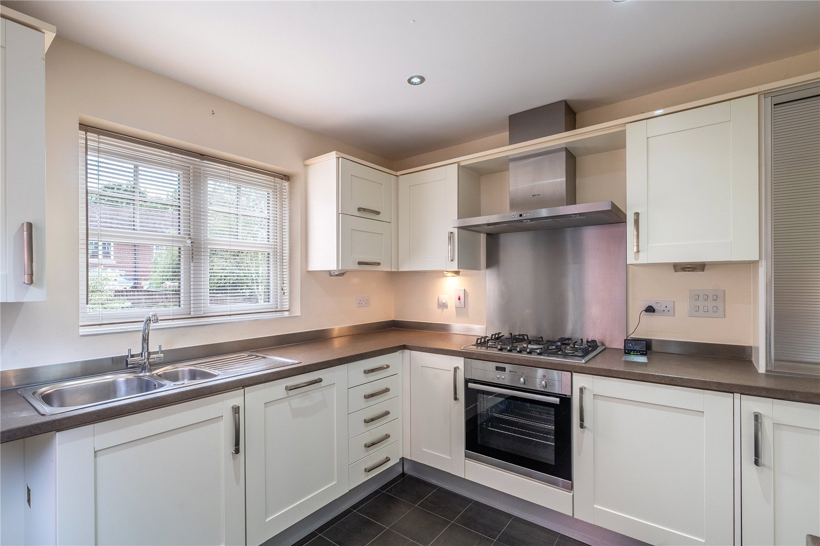 Jarrett Walk, Muxton, Telford, TF2 - DB Roberts