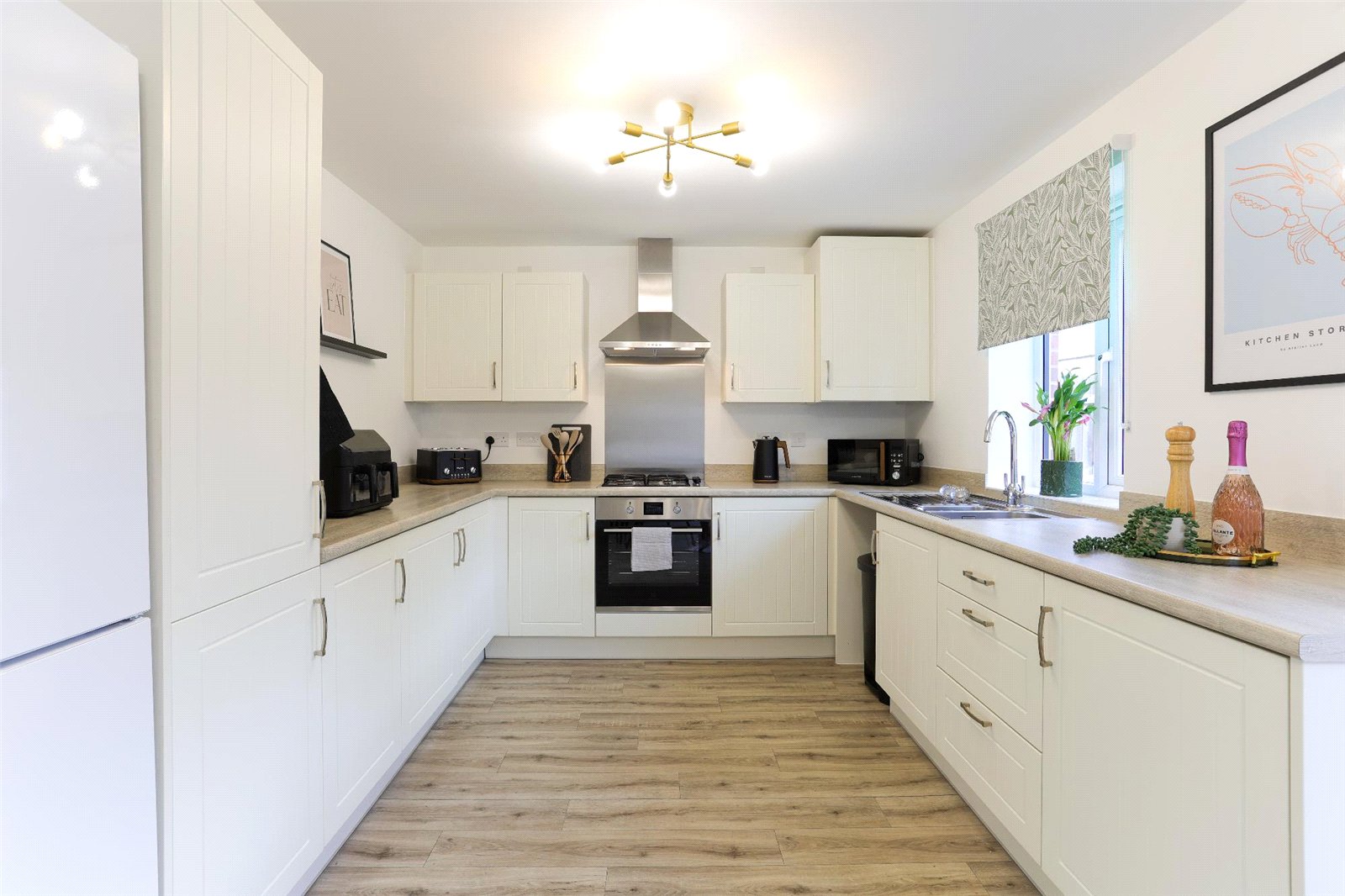 Brookes Avenue, Newdale, Telford, TF3 - DB Roberts