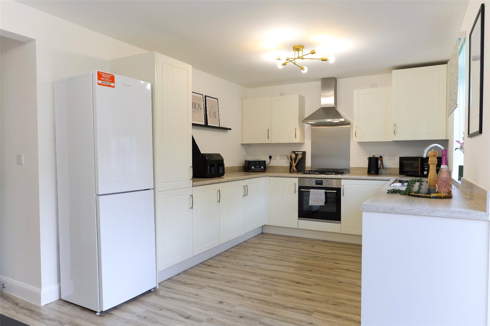 Brookes Avenue, Newdale, Telford, TF3 - DB Roberts