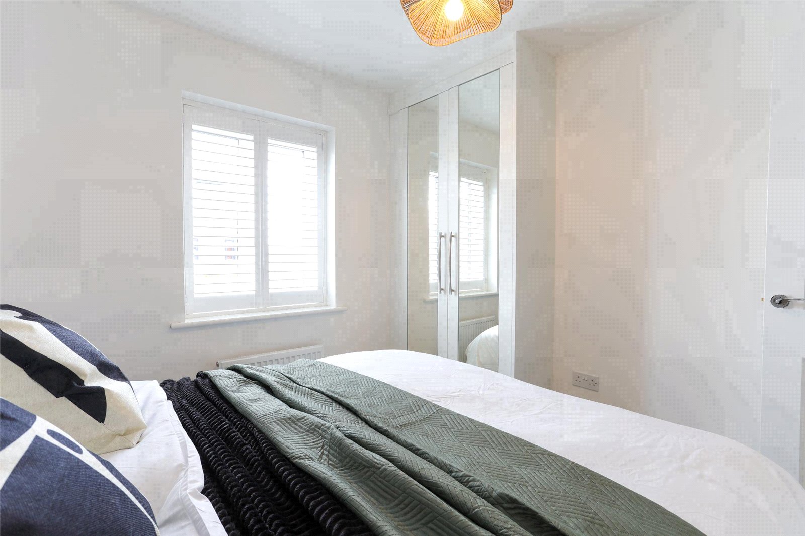 Brookes Avenue, Newdale, Telford, TF3 - DB Roberts