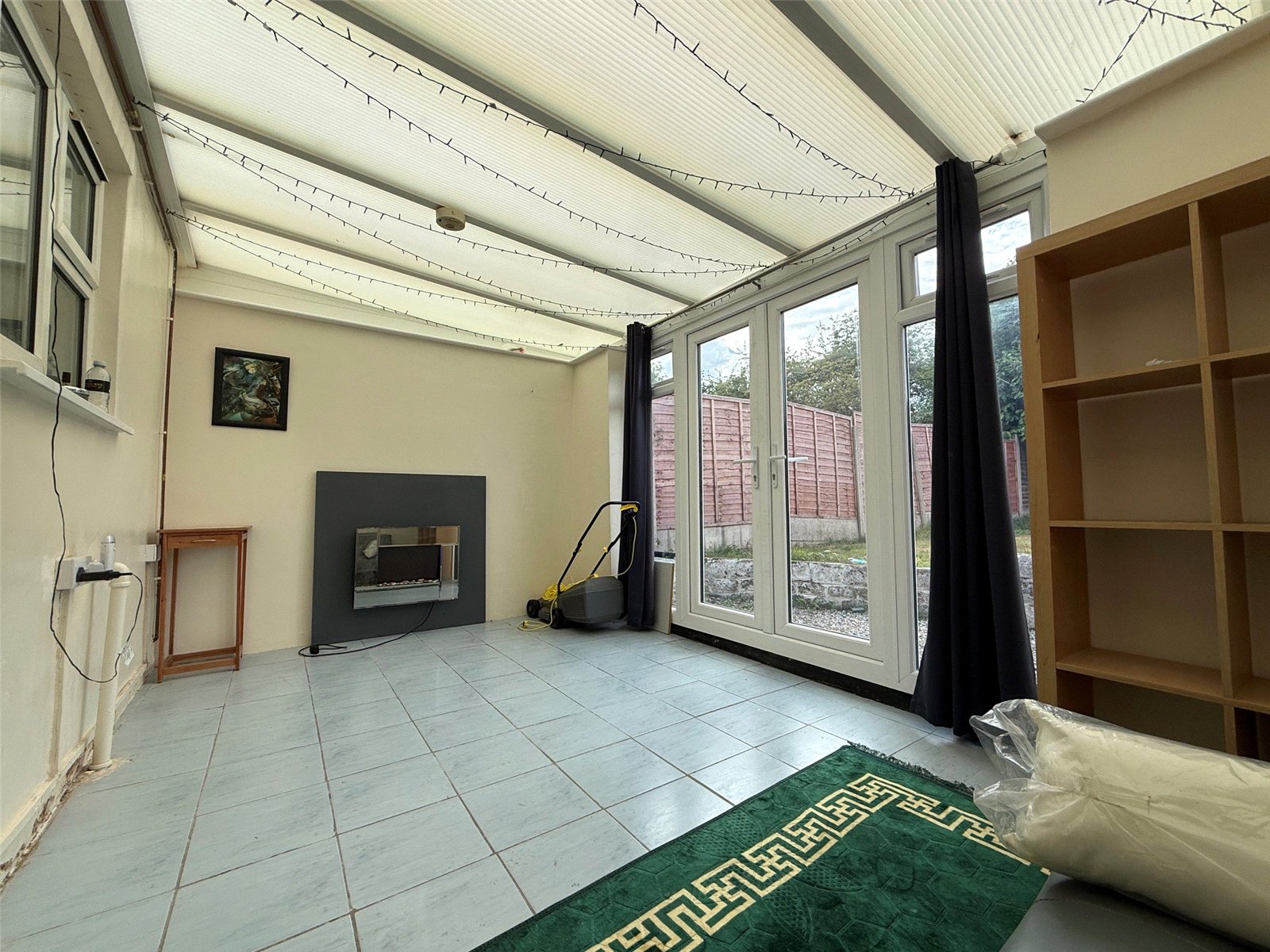 Burton Crescent, Wolverhampton, West Midlands, WV10 - DB Roberts