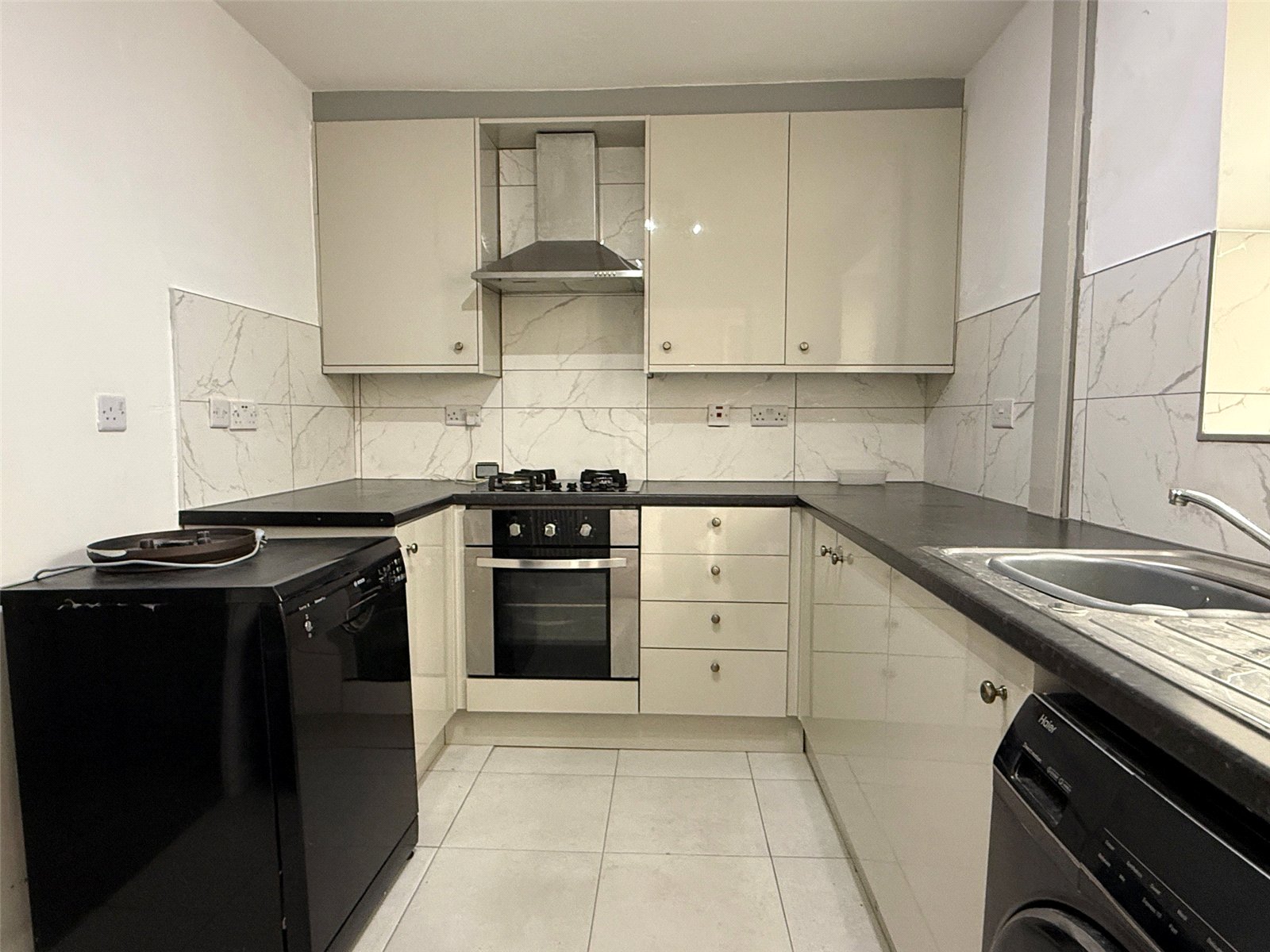 Burton Crescent, Wolverhampton, West Midlands, WV10 - DB Roberts