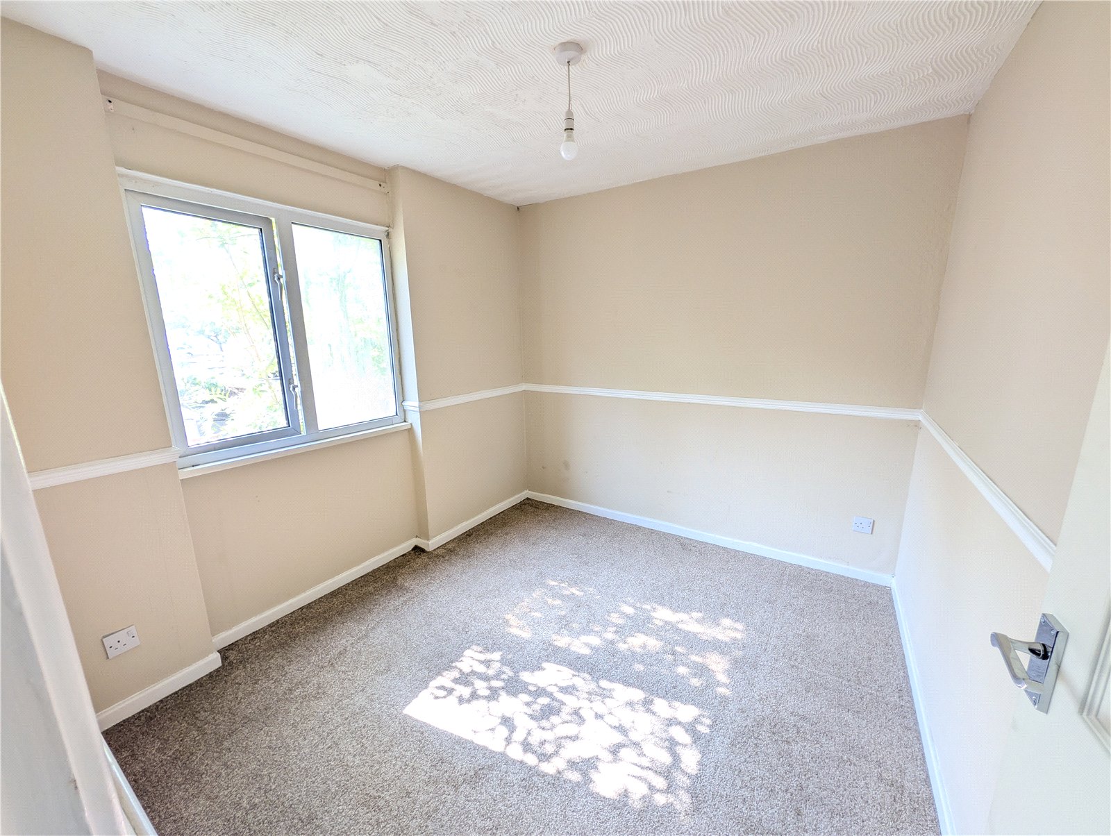 Waltondale, Woodside, Telford, TF7 - DB Roberts